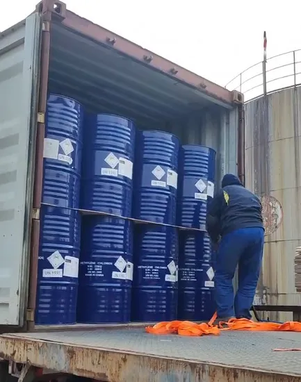 99.99% Purity High quality Low Price Methylene Chloride for Film Production and Pharmaceutical From Chinese Supplier